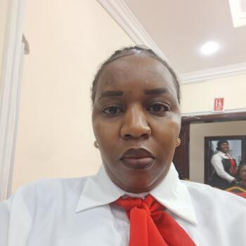 جليسة أطفال الريان: Moreen