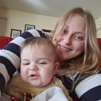 Babysitter in Clearwater: Abbie