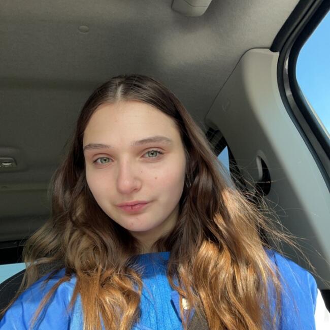 Babysitter in Jouy-le-Moutier: Emilie