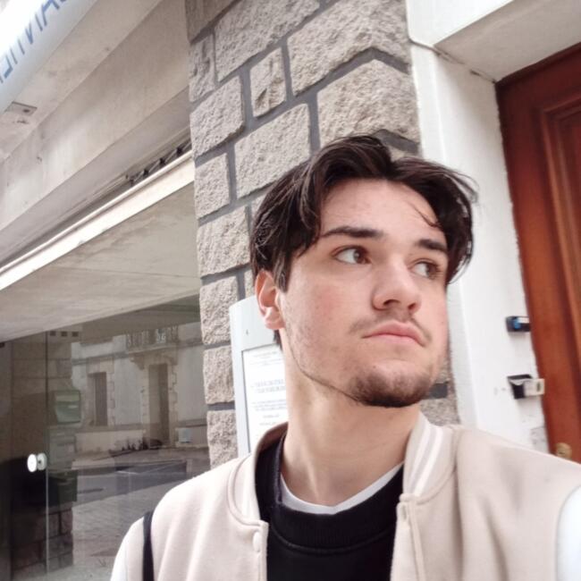 Babysitter in Pontchâteau: Kénaël