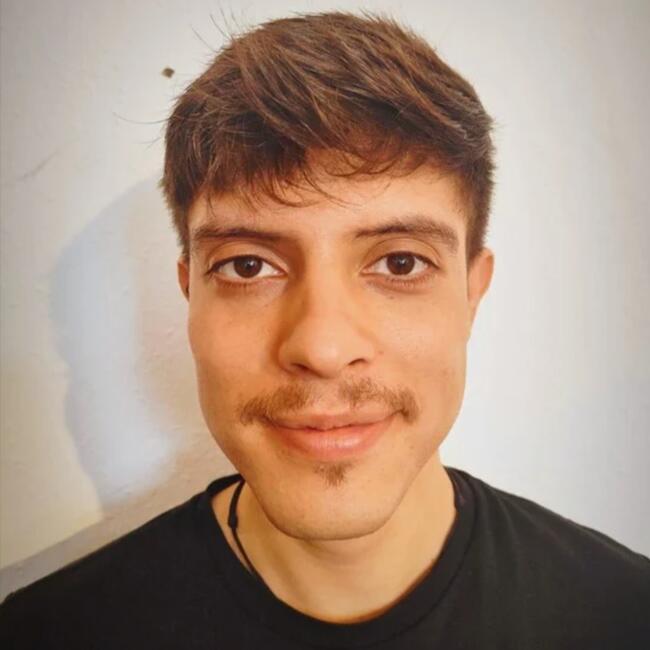 Babysitter in Barcelona: Juan Camilo