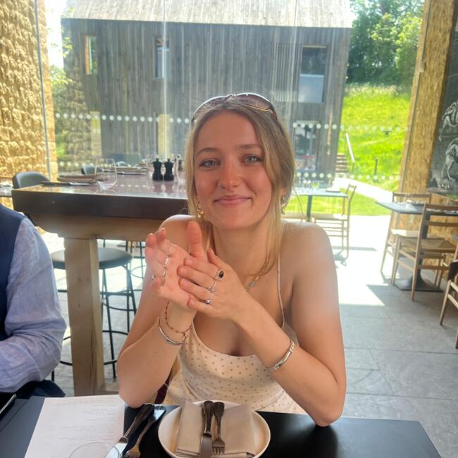 Babysitter in New Alresford: Aurelia