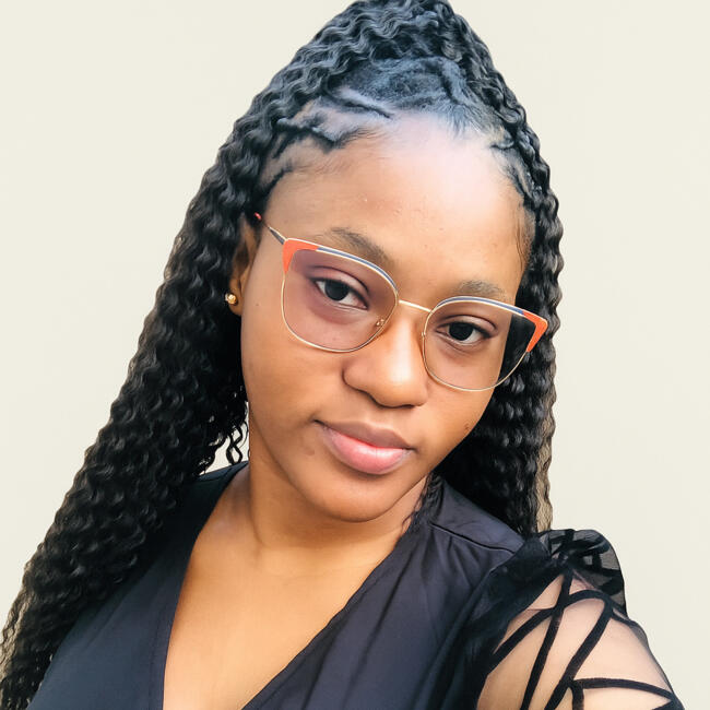 Babysitter in Rouen: Raissa Marie