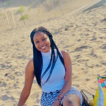 Baby-sitter in Moncton: Latifatou