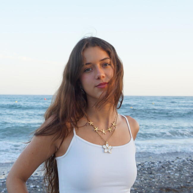 Babysitter in Granada: Camila