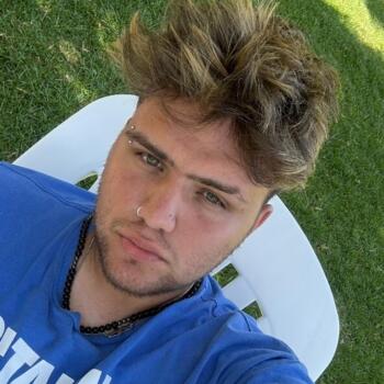 Babysitter Quilicura: Damián escrig