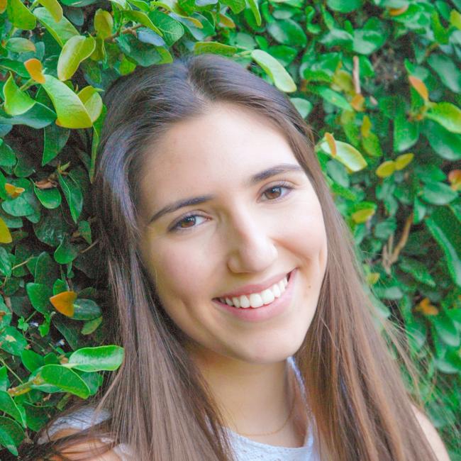 Baby-sitter in Maia: Nair