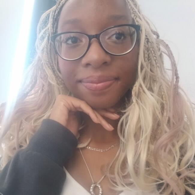 Babysitter in London: DEBORAH