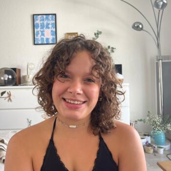 Baby-sitter in Reims: Romane