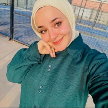 Babysitter Brescia: Sara Bakr