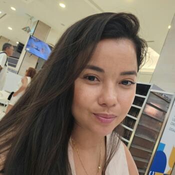 Babysitter em Amora: Hareanne