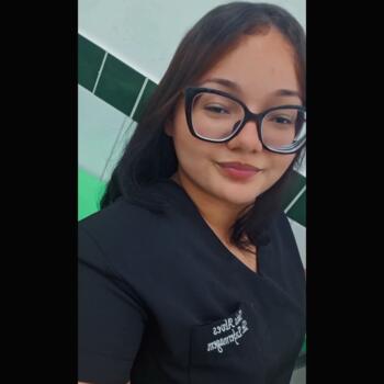 Babysitter Guarujá: Tais