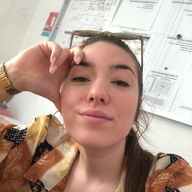 Babysitter in Saint-Imier: Charlotte