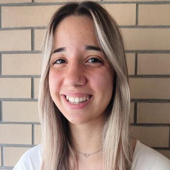 Babysitter in Vila Nova de Gaia: Daniela