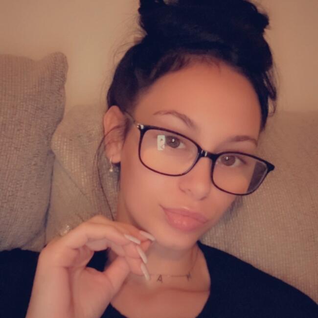 Babysitter in Odessa: Britany