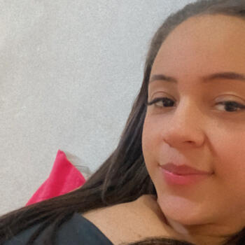 Babá Cuiabá: Larissa