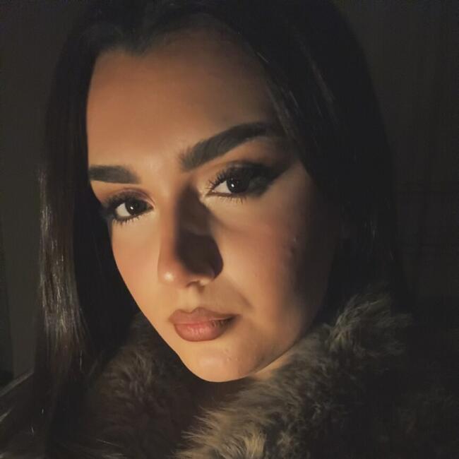 Babysitter in Altare: Ariela