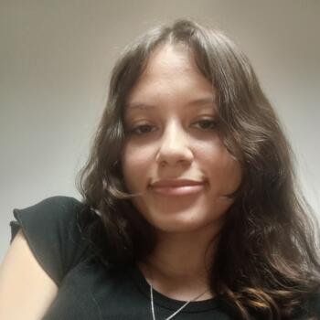Babysitter in São José do Rio Preto: Juliana