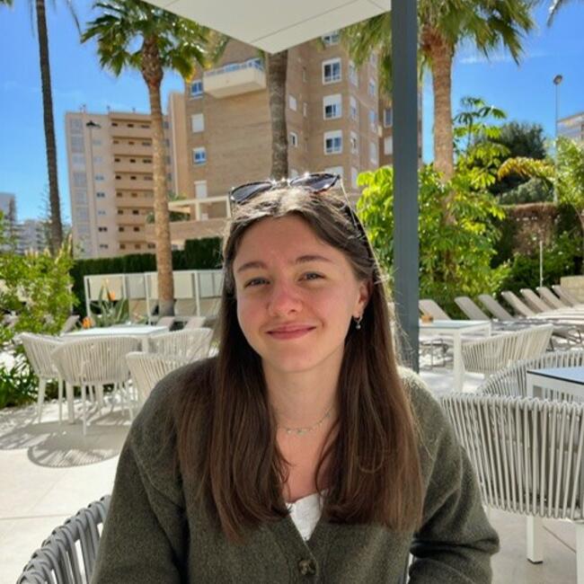 Babysitter in Toulouse: Noreen