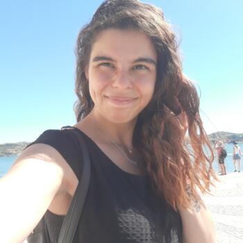Babysitter em Sintra: Sara