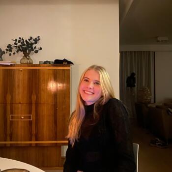 Babysitter Calgary: JEANNE