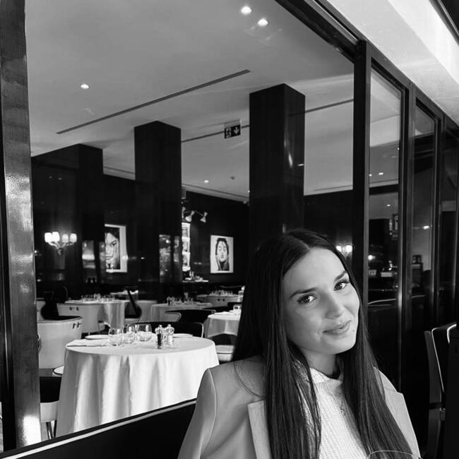 Babysitter in Marbella: Idayra