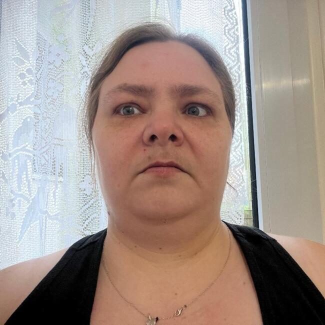 Babysitter in Charleville-Mézières: Corine