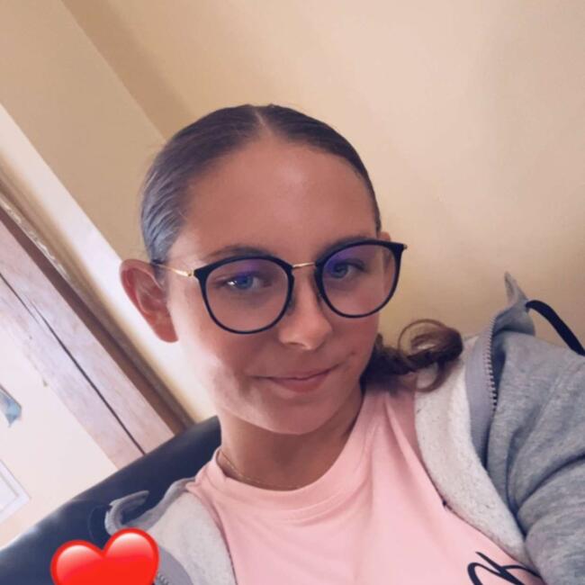 Babysitter in Montmirail: Cassandra