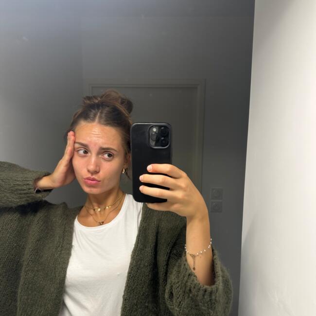 Babysitter in Saint-Christophe: Louise