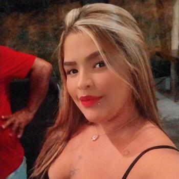 Babysitter in Santa Luzia: Paula