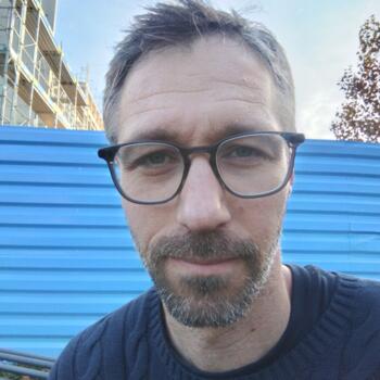 Babysitter Job in Ecublens VD: Babysitter Job Nicolas