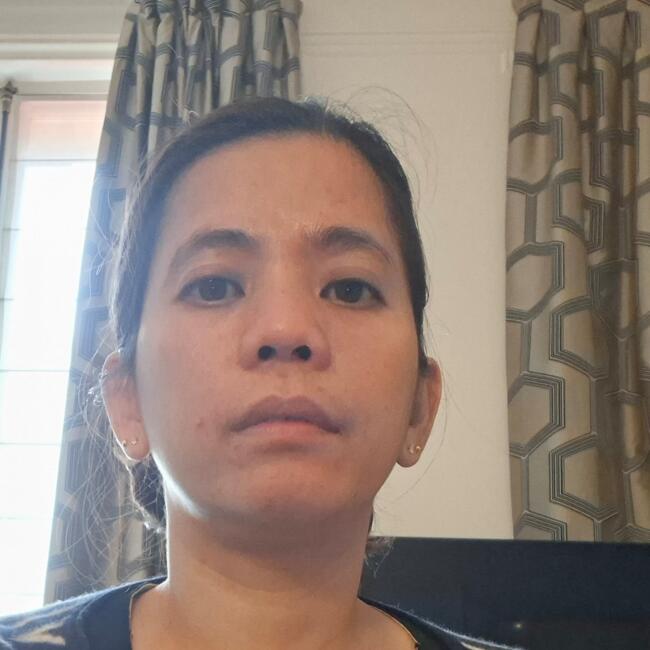 Babysitter in Meudon: Arlyn