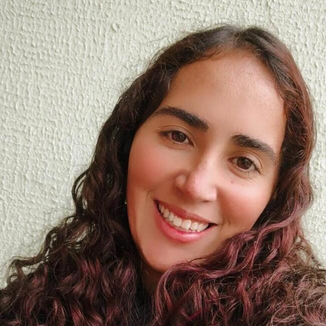 Babysitter in Curitiba: Ana