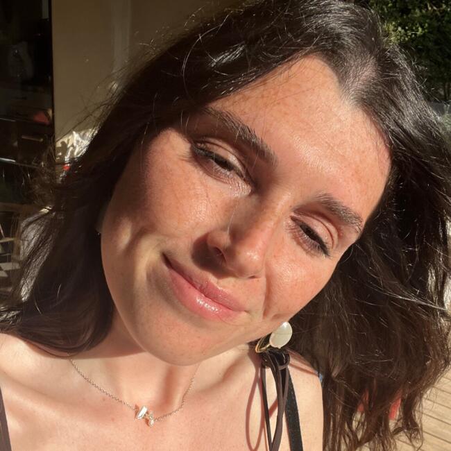 בייביסיטר ב- תל אביב-יפו: Eden