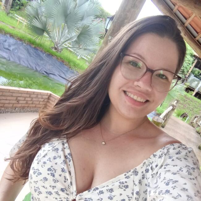 Babysitter in Umuarama: Bruna Domingues