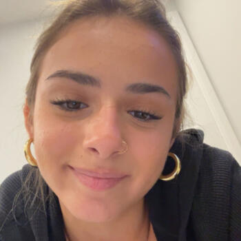Babysitter in Vaughan: Leanne