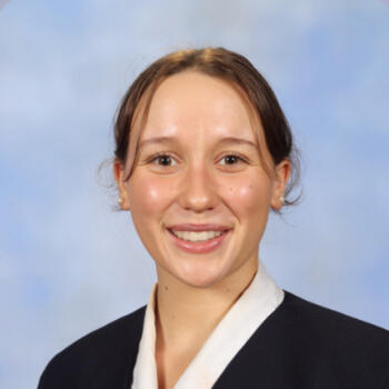 Babysitter in Rockhampton: Elizabeth