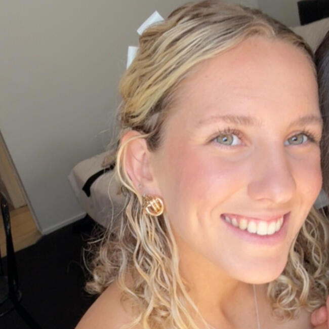 Baby-sitter in Geelong: Emily