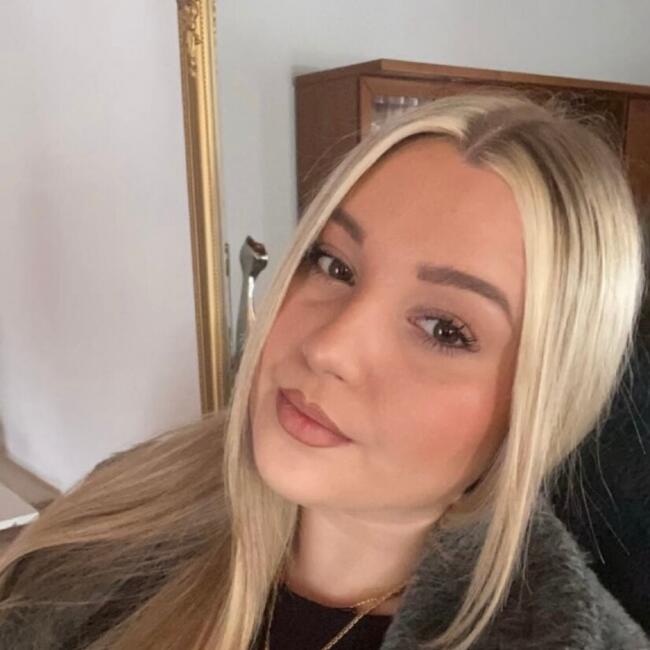 Babysitter in Athens: Κατερίνα