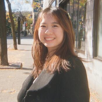 Babysitter in Montreal: Arin