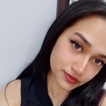Babysitter Doha: Khadija