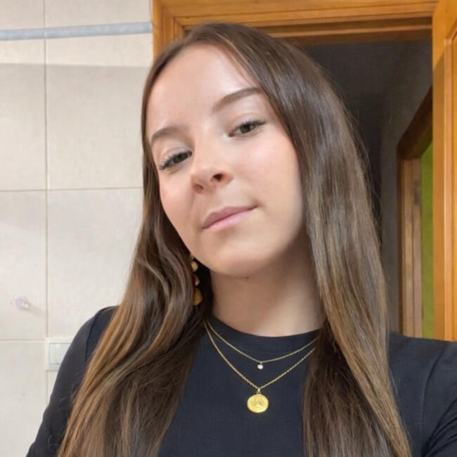 Babysitter in Castellon: Lucia