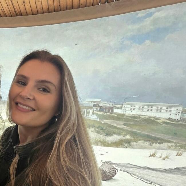 Babysitter in The Hague: Nancy