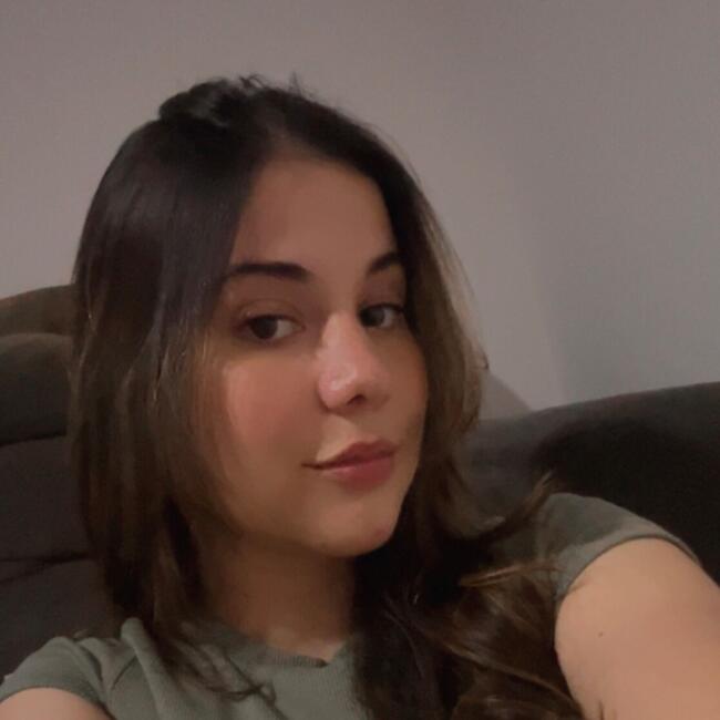 Babysitter in Bauru: Ellen