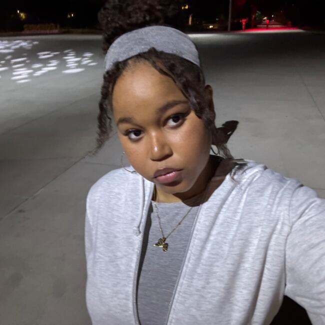 Babysitter in Reims: Kelly