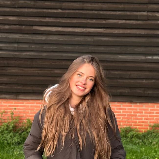 Babysitter in Valthermond: Michelle