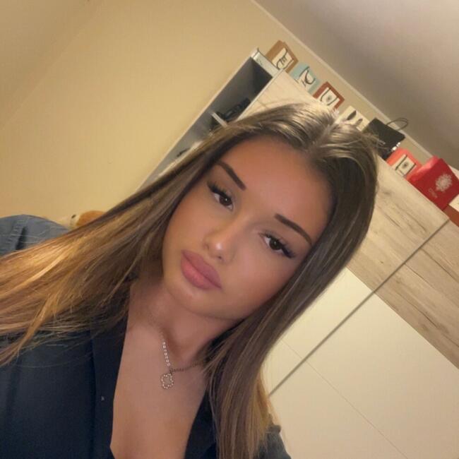 Babysitter in Leudelange: Melania