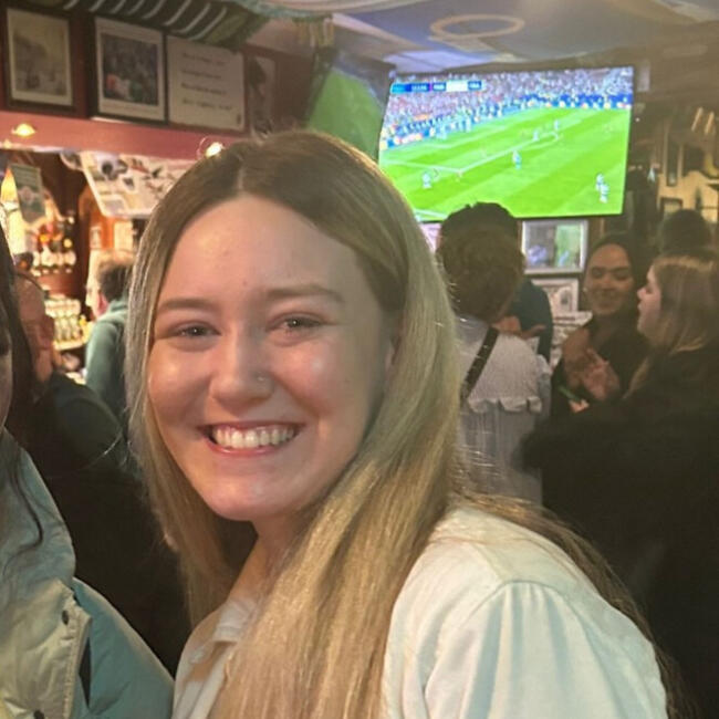 Babysitter in Dublin: Leah