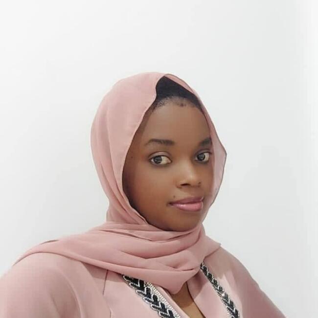 جليسة أطفال في دبي: Kyamumi