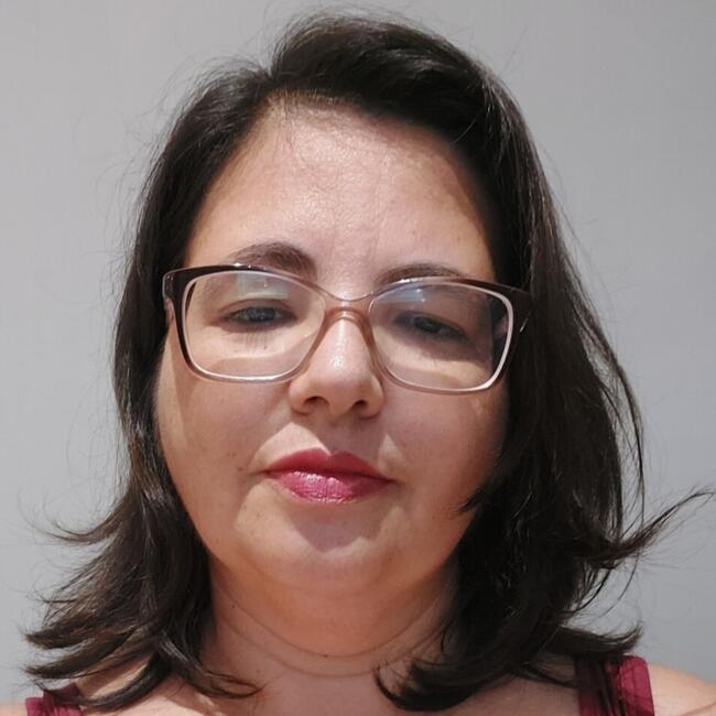 Babysitter in Americana: Roseli